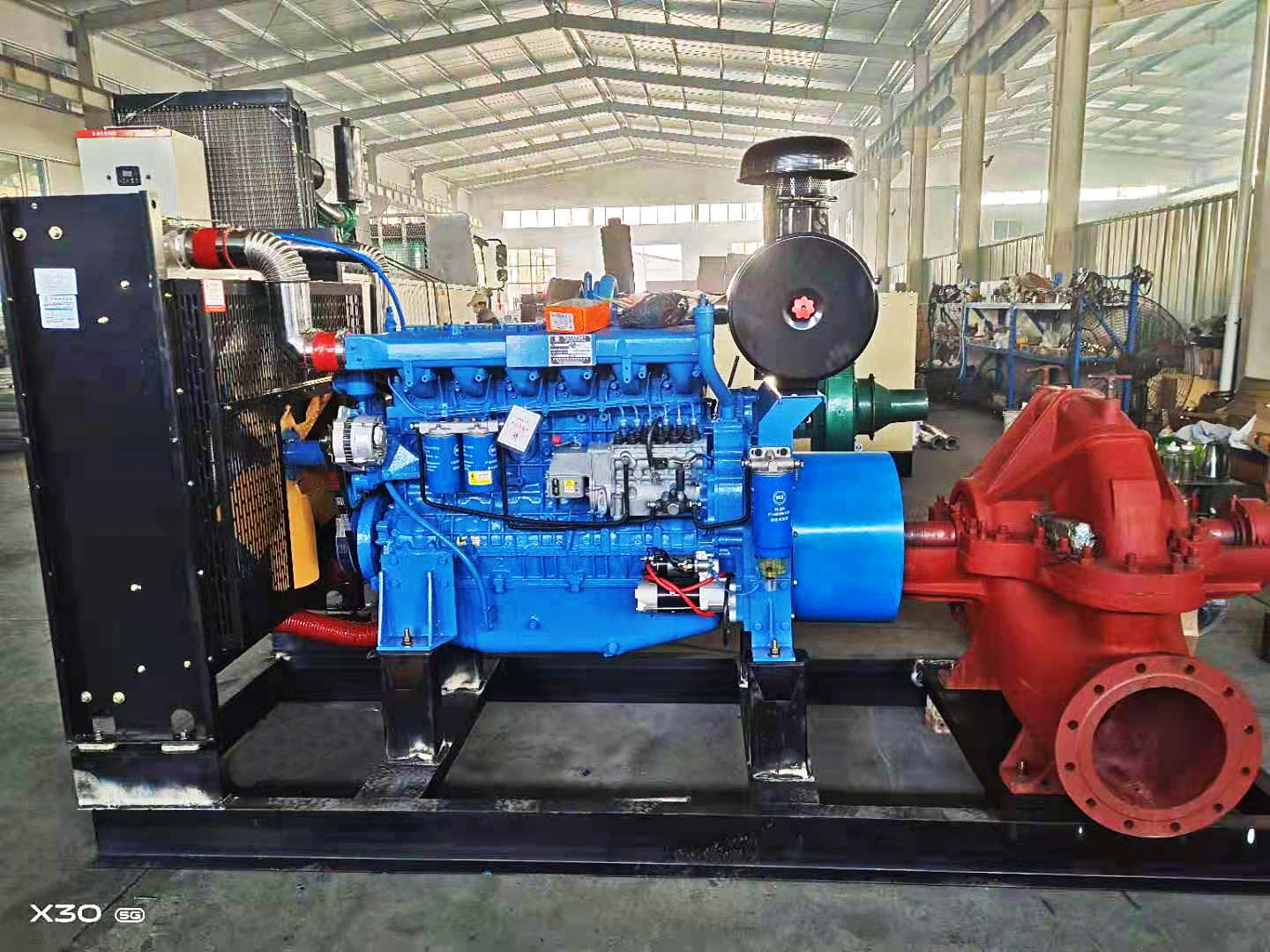 600立方水泵發(fā)電機(jī)組.jpg